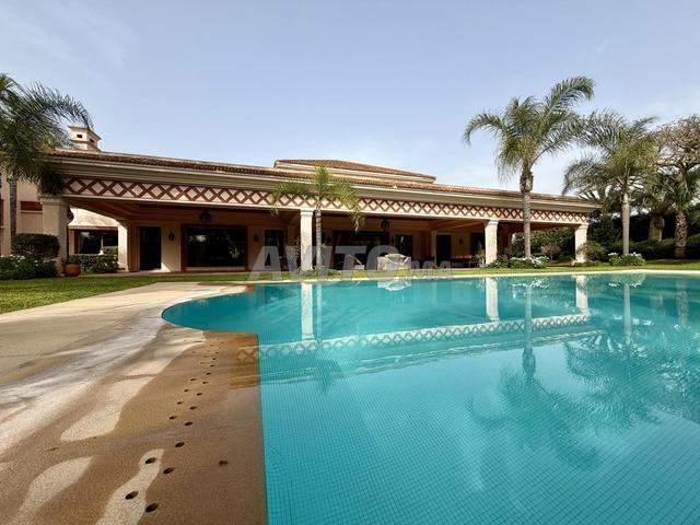 Villa 4100 m² à vendre les Ambassadeurs-Souissi