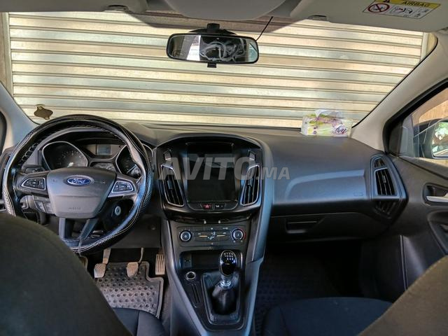 voiture Ford focus en très bon etat