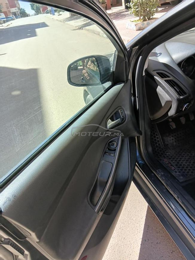 voiture Ford focus en très bon etat