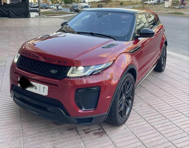 belle évoque dynamique rouge