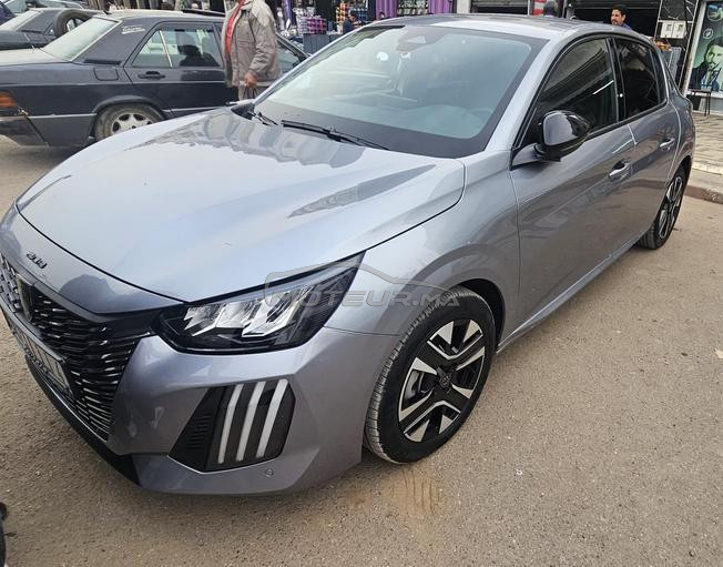 PEUGEOT 208 ESSENCE HYBRIDE AUTOMATIQUE 