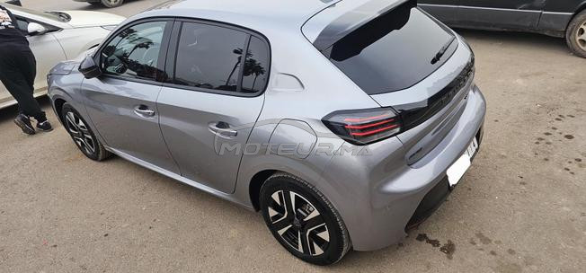 PEUGEOT 208 ESSENCE HYBRIDE AUTOMATIQUE 
