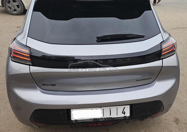 PEUGEOT 208 ESSENCE HYBRIDE AUTOMATIQUE 