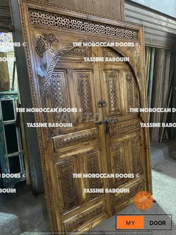 Portes en bois sculptées et salons traditionnels sur mesure - 2
