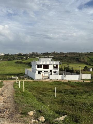 🏡 Terrain 900 m² et Villa 200 m² à Asilah
