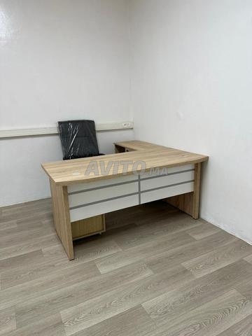 4 bureaux en tres bon etat