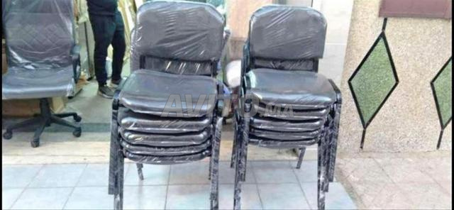 Chaise ISO en tissu ou simili cuir sans cache - 2