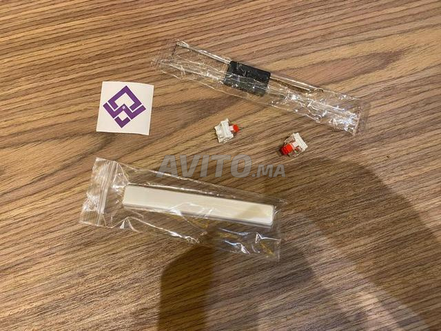 M4G Golden Lion GI68 RGB Red Switch Très bon état - 2