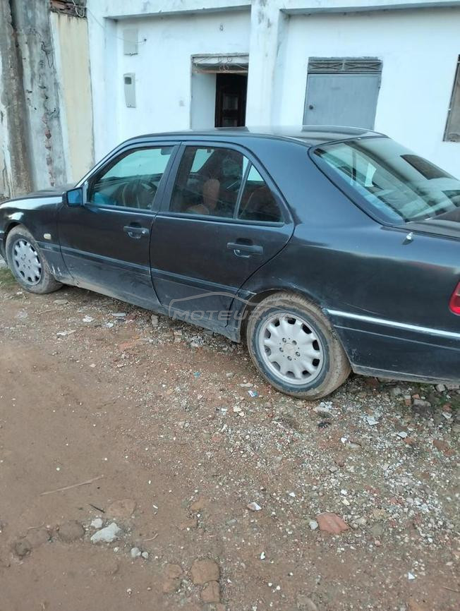 Mercedes-Benz C250 Diesel Manuelle 1993 à Tanger