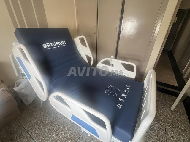 Lit Médical Électrique Optimum 3 excellent état