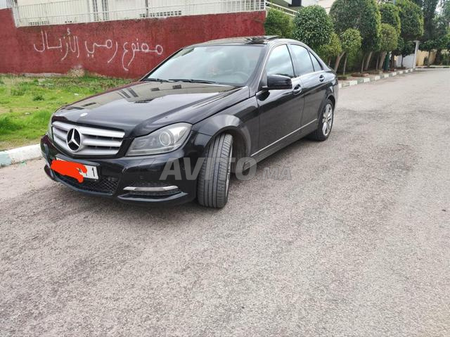 Mercedes c220 avandgarde très bon état bon prix