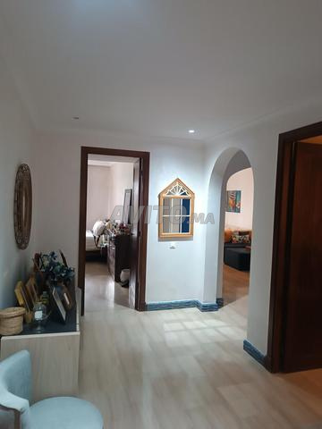 شقة للبيع مساحتها 189 م² في سخرات بلاج.