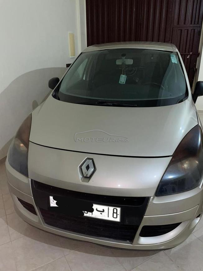Renault Scenic Diesel Manuelle 2010 à Tiznit