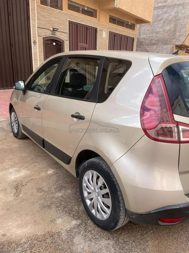 Renault Scenic Diesel Manuelle 2010 à Tiznit