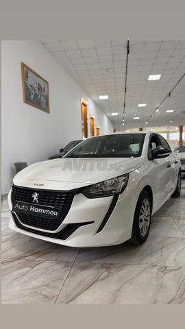 بيجو 208 بنزين يدوية 2022 في الرباط