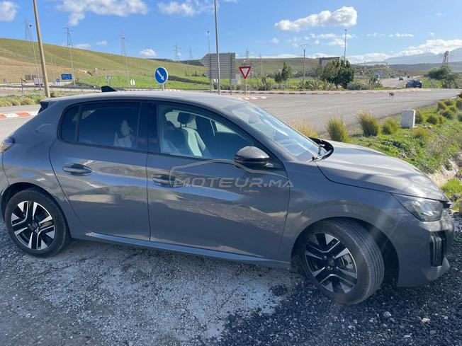 Peugeot 208 allure 10.2024 deuxieme main
