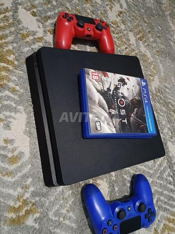 PS4 slim neuf 1tb avec ps plus 1 an et 5 cd