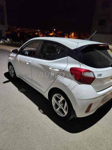 Hyundai i10 كالجديدة في حالة ممتازة - 2