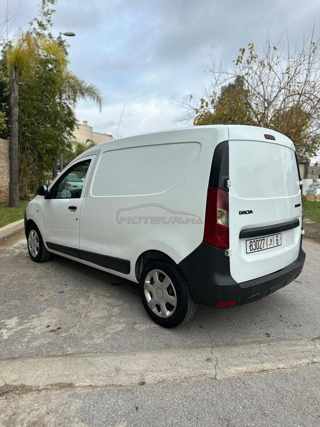 dacia dokker model 2020 bon état 