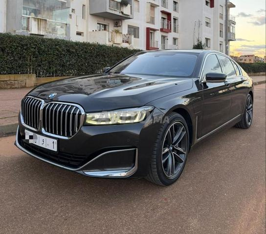 BMW Série 745 E hybride rechargeable