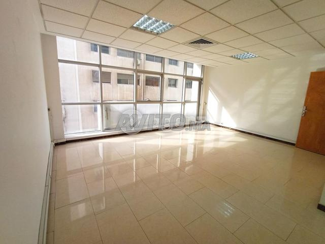 CMN-MA-1796 - مكتب للبيع في Les Hôpitaux - 2