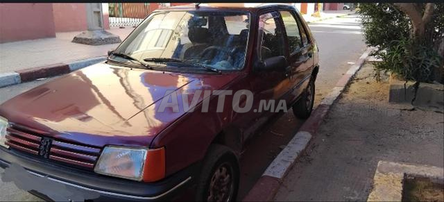 Peugeot 205 propre à Tiznit à un prix raisonnable, Peugeot 205