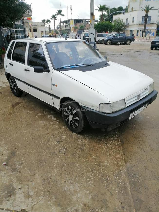 uno essence a vendre 