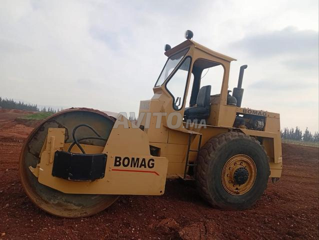 Compacteur Dkaka BOMAG 12T - 2