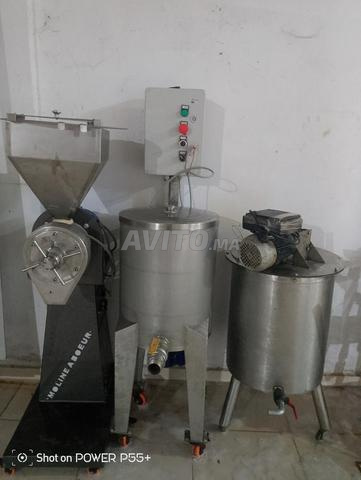 Machines à Amlou, huile d'argan et huile d'amande
