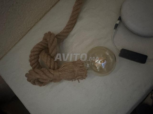 LED مصابيح في حالة جيدة لي بغاهم مرحبا