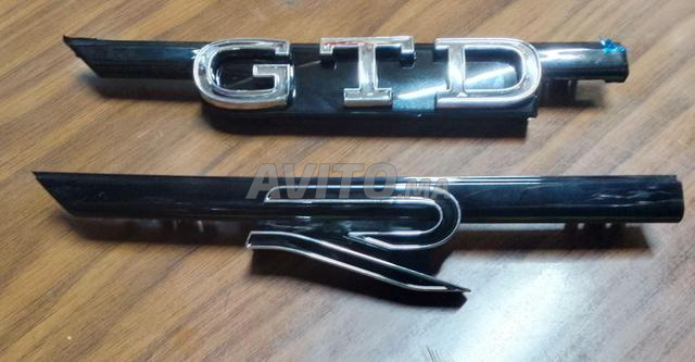 logo R / GTD pour calender golf 8