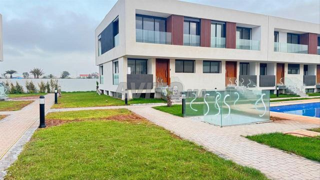 A Louer Triplex neuf 267m² Val d’or