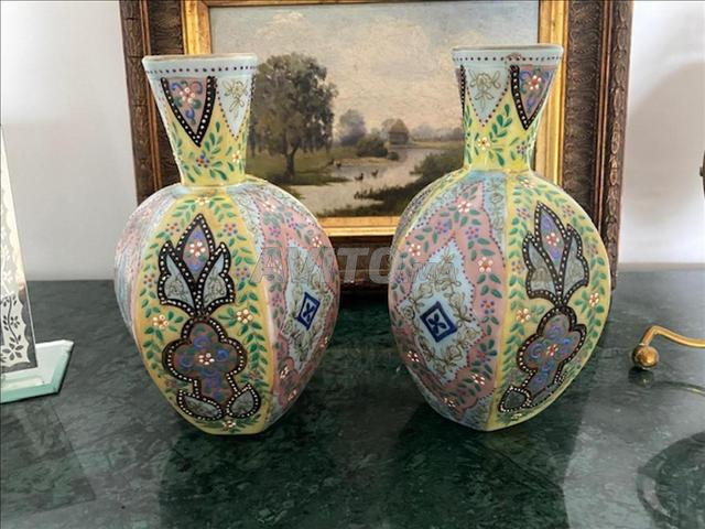 Paire de vases anciens décor oriental peint main