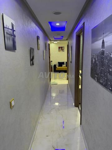 شقة جيدة الإطارات بالاستعارة.