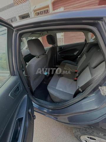 Vente d'une belle voiture, peinture d'origine