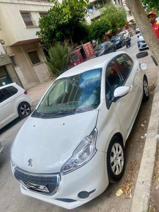 Peugeot 208 Diesel Manuelle 2014 à Tanger
