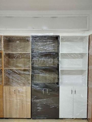 Armoire en bois robuste à un prix raisonnable