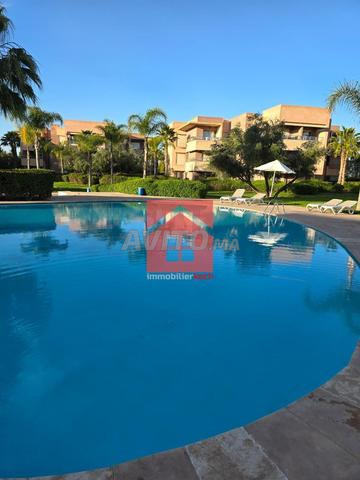 شقة للكراء بالتيراس 😍بإطلالة خلابة على البحيرة