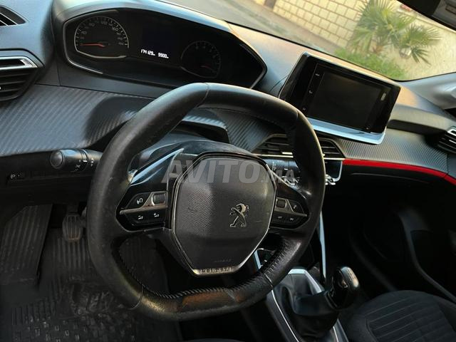 Peugeot 208 Diesel Manuelle 2021 à Rabat