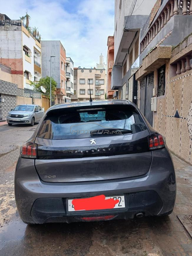 peugeut 208 2022 comme neuf