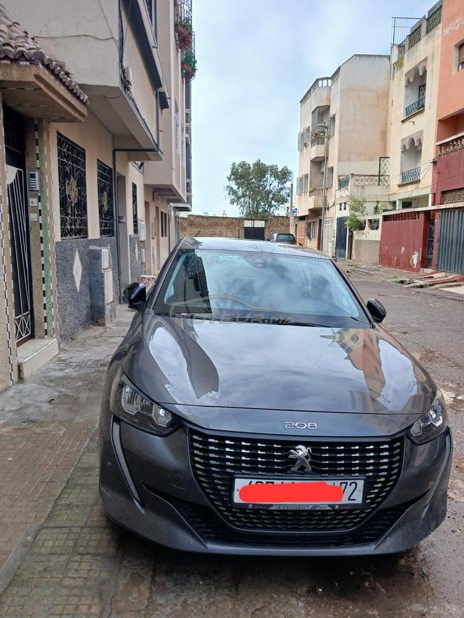 peugeut 208 2022 comme neuf
