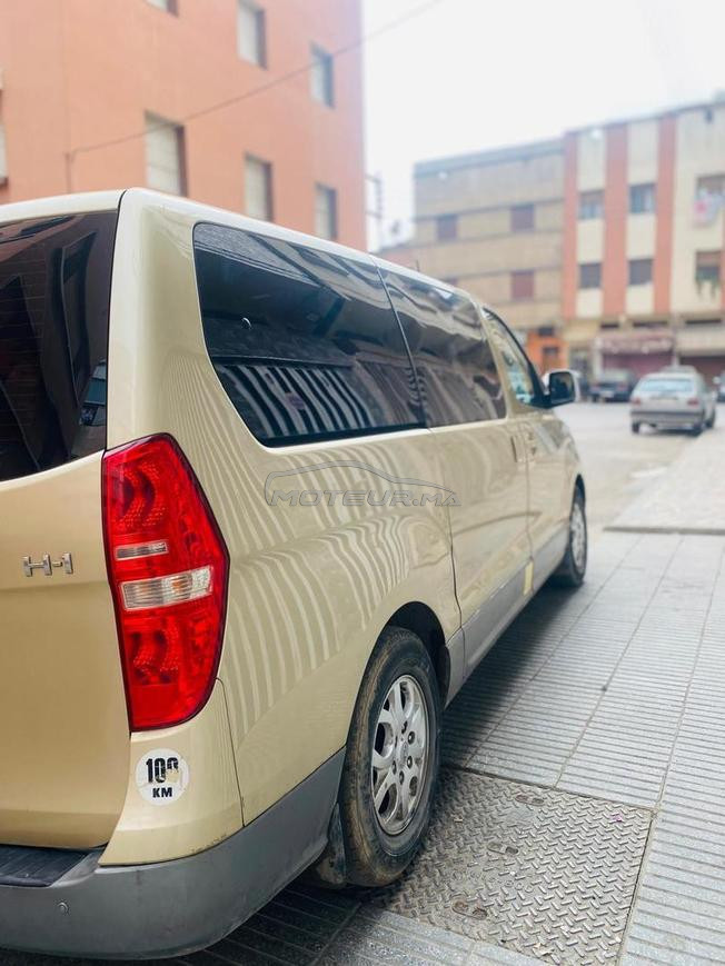 Hyundai H1 modéle 2011 dariba dyala 800dh