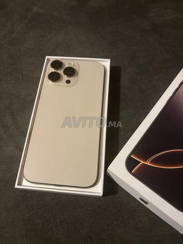 iPhone 16 pro max desert 256G 95 batterie