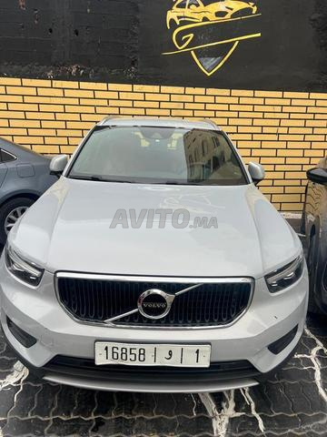 VOLVO XC40 TRÈS BON ÉTAT