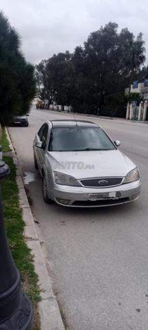 Ford propre, possibilité d'échange, prix final : quatre et demi