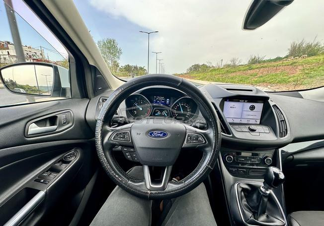ford kuga 2019 titanium
