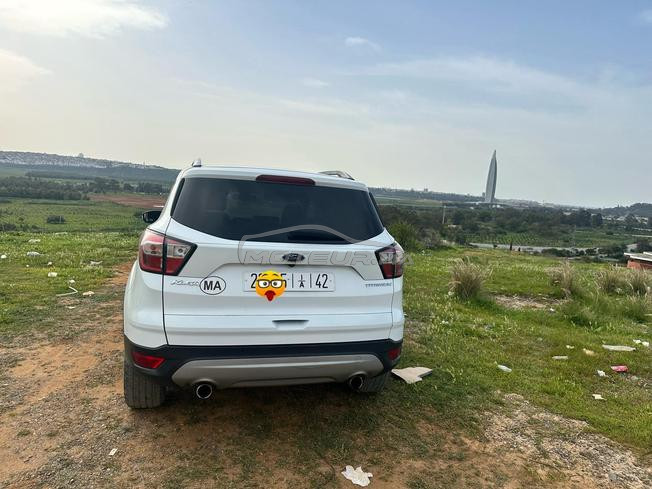 ford kuga 2019 titanium