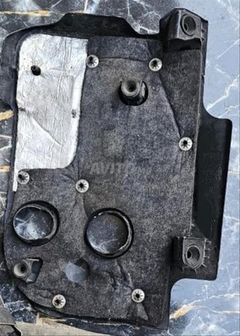 غطاء محرك لسيارة فورد فييستا - شبه جديد - 2