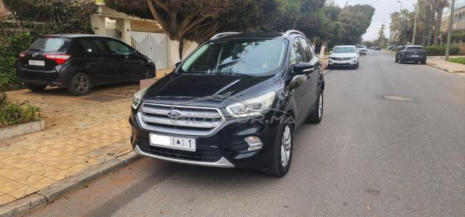 Kuga 2019 très bon état 