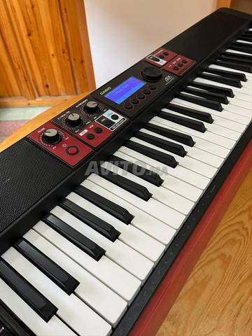 Piano Casio CT-S1000V